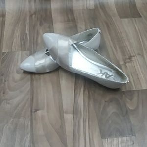 Anne Klein Women's Ballet Flats